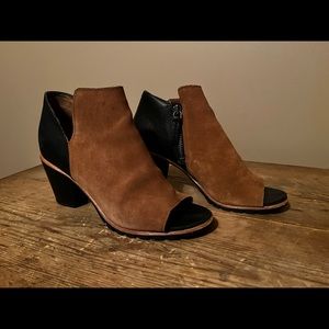 Sorel Tan and Black Booties